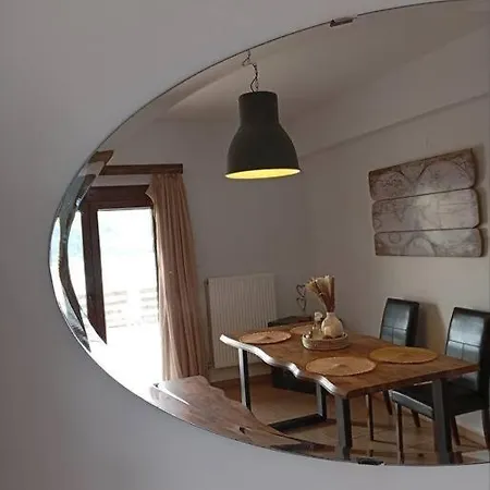 A And D View House *